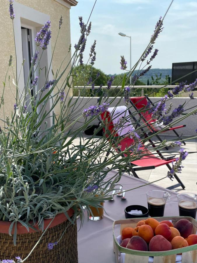 Ferienhaus Val Des Bruyeres - 15mn Pezenas Avec Terrasse Et Cour Close - Parking Privatif Securise - Wifi Ftth Gratuit Neffies